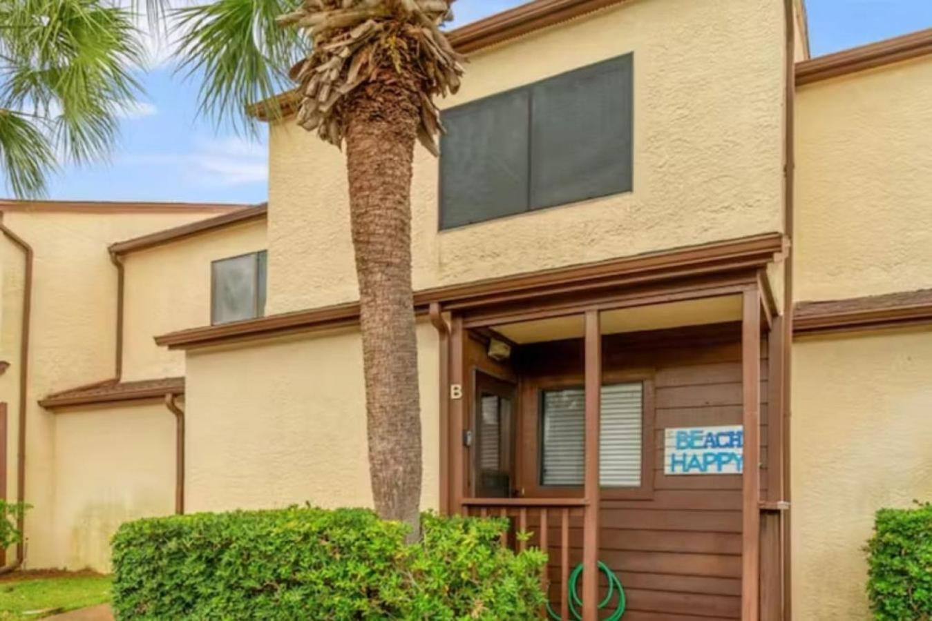 Experience Starlit Nights From Beach Happy'S Balcony Overlooking The Community Pool At Beachwalk Villa Panama City Beach Exterior photo